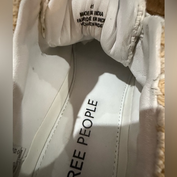 Free People. Catch me if you Can Crochet Sneakers. Cream/White. Size 41 (10.5). - Picture 13 of 13